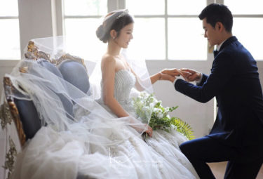 【撮影レポート】アンティークな撮影セットにうっとり♡1日1組限定のプライベートスタジオです(Studio Le Temps)