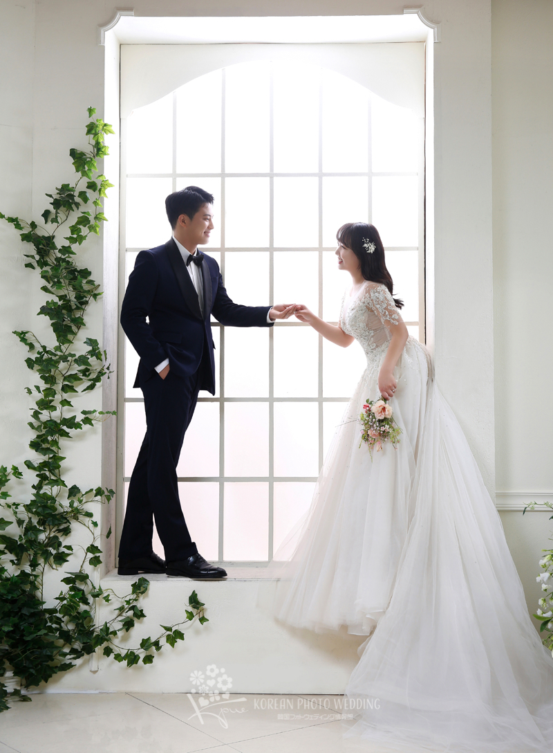 ウェディングドレス ホワイト ウェディング ミニ 結婚式 韓国 韓国風きらきらウェディングドレス。とってもかわいい韓国風
