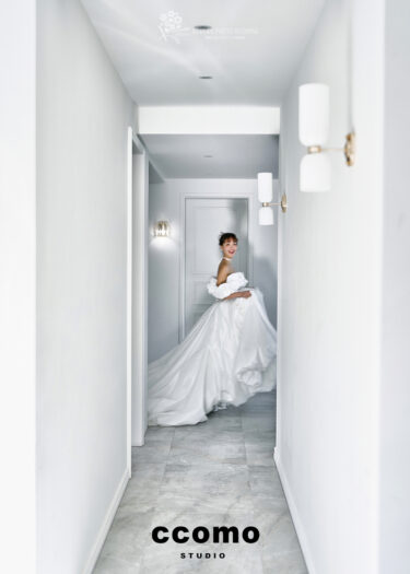 スタジオ紹介 | プレミアムスタジオ | まるでラグジュアリーホテル！人と違う今っぽお洒落な写真なら… | ccomo studio (コモ スタジオ)