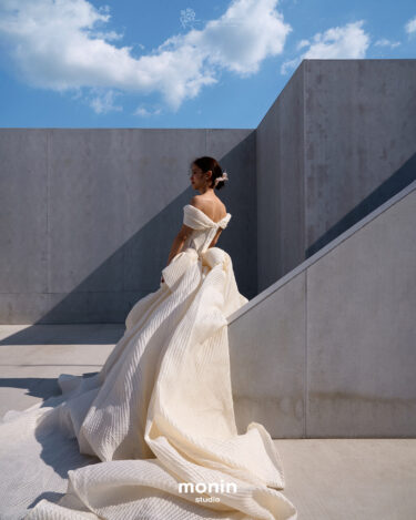 スタジオ紹介 | プレミアムスタジオ | 自然体の美しさを引き出す「monin studio (モニン スタジオ)」で理想の前撮りを …