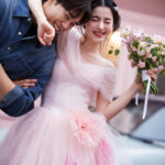 結婚写真　ピンクドレス’新郎新婦　ブーケ’