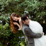 結婚写真 抱っこ ガーデン