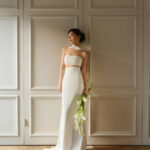 白を基調としたシンプルなウェディング写真